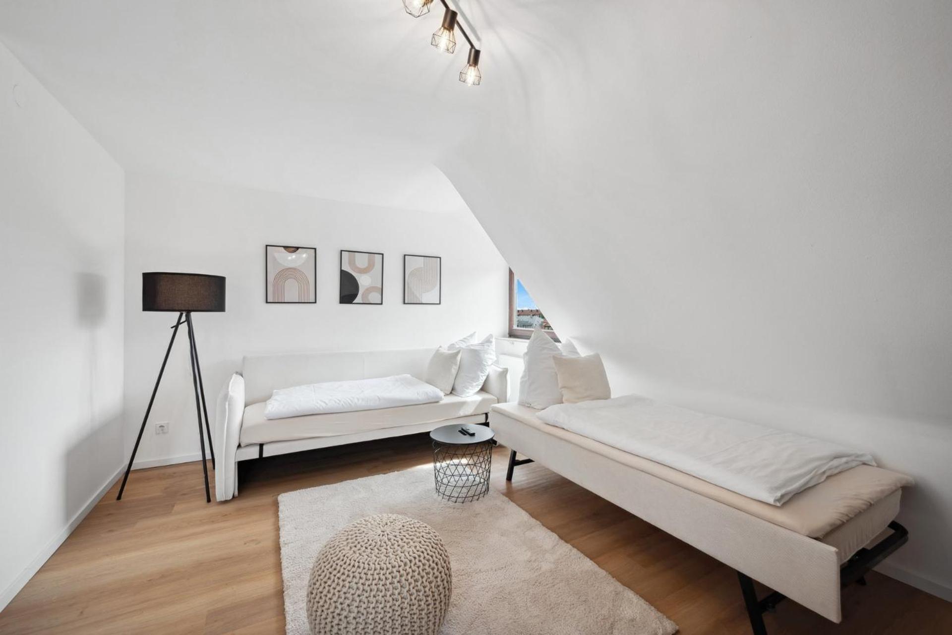 לודוויגסבורג Malu Rooms - Top Lage, Kostenloser Parkplatz, Klima, Netflix, 24H Checkin מראה חיצוני תמונה